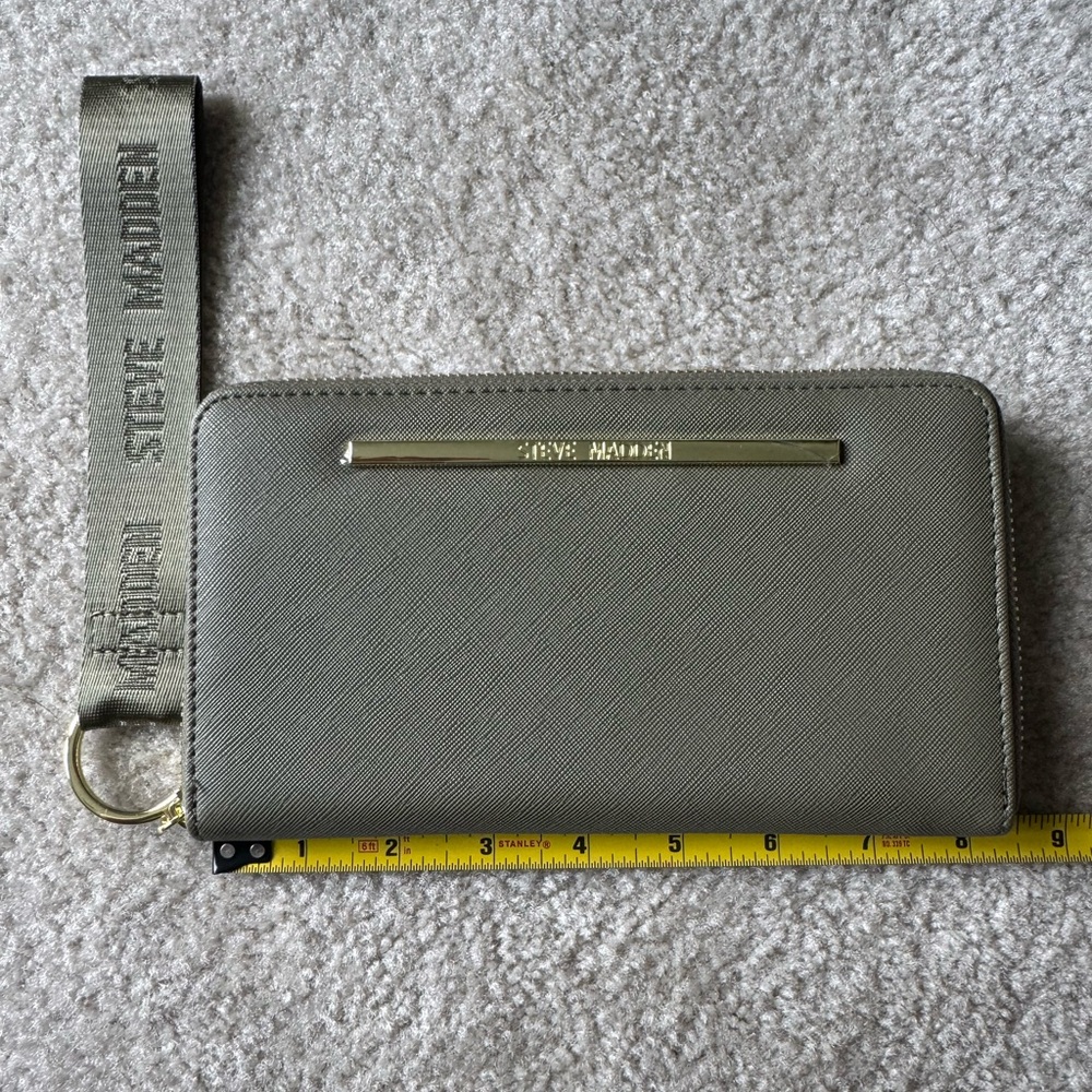 Steve Madden Olive Wallet with Gold Accents
